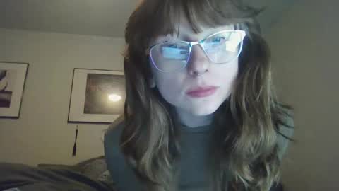 Snapshot of monkeygirl99 chatting on February 8, 1:42 am monkeygirl9 come play with me slut daddy bad spanking cute girl submissive online show from February 8, 1:42 am