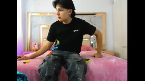 monky_0002 online show from March 9, 6:12 pm