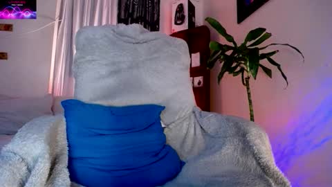 Snapshot of monnojones chatting on October 29, 2:36 am monnojones online show from October 29, 2:36 am