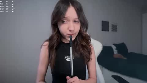 Mary online show from November 11, 8:25 am