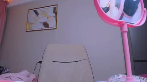 Mon online show from December 15, 8:57 pm