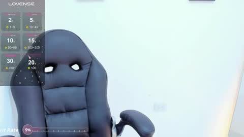 monserrat__1 online show from April 22, 4:52 pm