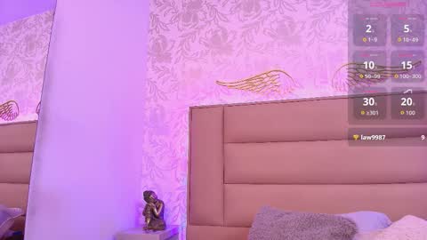 Snapshot of monserrat_towers chatting on October 31, 2:29 pm Adriana online show from October 31, 2:29 pm