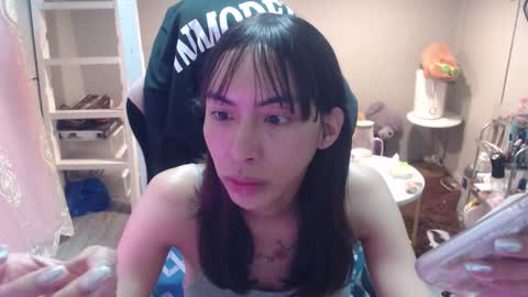 Snapshot of monstercockselfsuck chatting on October 15, 10:04 am ELYSE A SIMPLE GIRL online show from October 15, 10:04 am