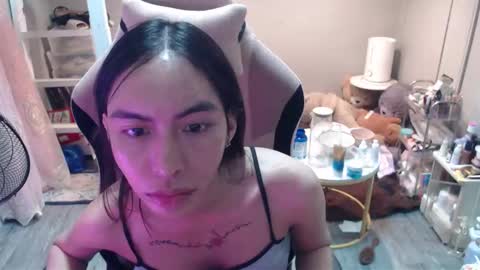 ELYSE A SIMPLE GIRL online show from January 9, 1:14 pm