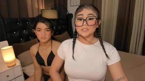 Snapshot of monstrouscockdivaontop chatting on December 10, 11:00 am Ruthie online show from December 10, 11:00 am