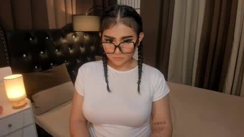 Snapshot of monstrouscockdivaontop chatting on December 16, 8:52 am Ruthie online show from December 16, 8:52 am