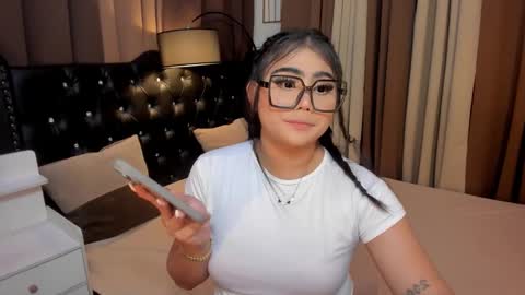 Snapshot of monstrouscockdivaontop chatting on January 9, 4:49 pm Ruthie online show from January 9, 4:49 pm