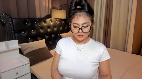 Snapshot of monstrouscockdivaontop chatting on January 16, 2:19 am Ruthie online show from January 16, 2:19 am