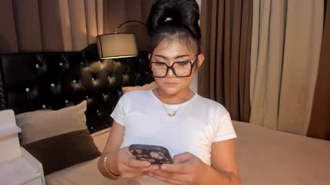 Snapshot of monstrouscockdivaontop chatting on January 19, 6:00 pm Ruthie online show from January 19, 6:00 pm