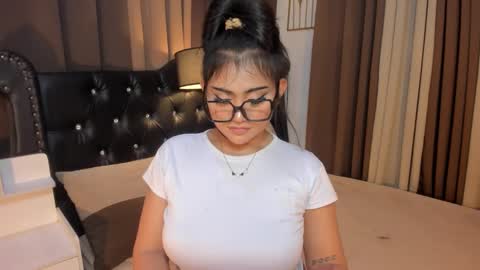 Snapshot of monstrouscockdivaontop chatting on January 24, 9:58 pm Ruthie online show from January 24, 9:58 pm