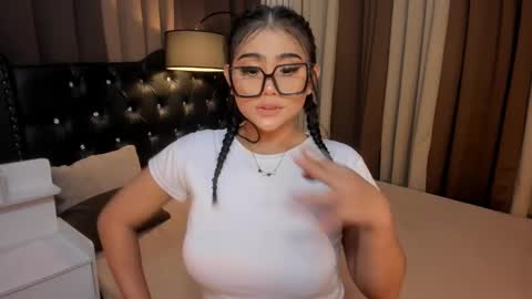 Snapshot of monstrouscockdivaontop chatting on January 27, 2:46 pm Ruthie online show from January 27, 2:46 pm