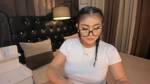 Snapshot of monstrouscockdivaontop chatting on January 29, 10:22 pm Ruthie online show from January 29, 10:22 pm