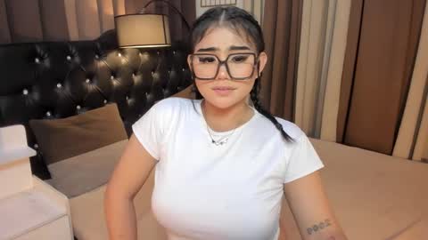 Snapshot of monstrouscockdivaontop chatting on February 8, 9:13 am Ruthie online show from February 8, 9:13 am