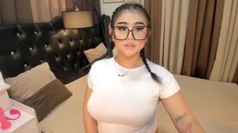 Snapshot of monstrouscockdivaontop chatting on February 17, 11:44 am Ruthie online show from February 17, 11:44 am