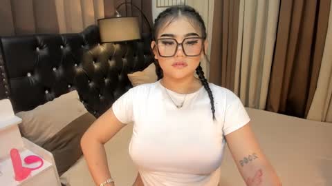 Snapshot of monstrouscockdivaontop chatting on February 17, 2:48 pm Ruthie online show from February 17, 2:48 pm