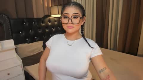 Snapshot of monstrouscockdivaontop chatting on March 5, 3:29 pm Ruthie online show from March 5, 3:29 pm