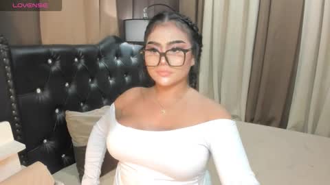 Snapshot of monstrouscockdivaontop chatting on September 25, 5:44 am Ruthie online show from September 25, 5:44 am