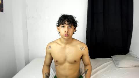 Snapshot of montes_juan chatting on September 15, 2:22 am montes_juan online show from September 15, 2:22 am