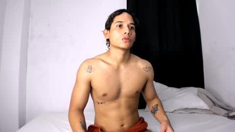 Snapshot of montes_juan chatting on September 15, 7:14 pm montes_juan online show from September 15, 7:14 pm