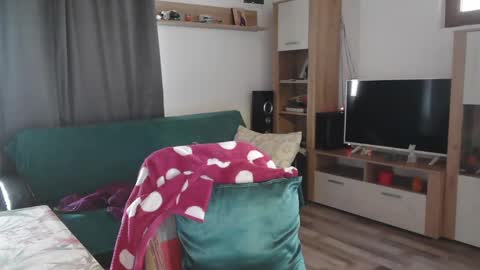 Snapshot of montserrat123 chatting on February 6, 7:35 am Monse online show from February 6, 7:35 am