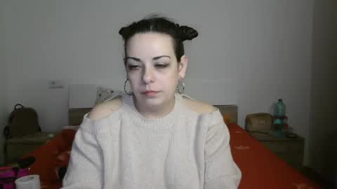 Snapshot of montserrat123 chatting on February 9, 4:50 pm Monse online show from February 9, 4:50 pm