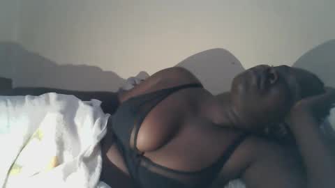 moo_baby online show from April 26, 1:47 am