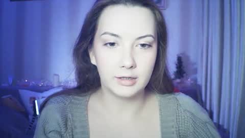 moodiemira online show from January 18, 6:23 pm