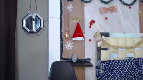 moon_and_fire_ online show from January 9, 6:38 am