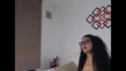 moon_blackss online show from March 20, 4:06 am