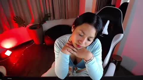 Snapshot of moon_ligth_sex chatting on October 28, 1:14 pm moon_ligth_sex online show from October 28, 1:14 pm