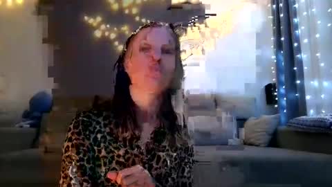 moon_lilithx online show from December 5, 4:44 pm