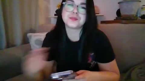 moonbutterfly94 online show from March 7, 7:49 am