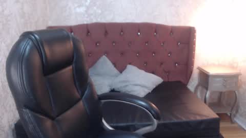 Charlotte online show from February 24, 8:14 pm