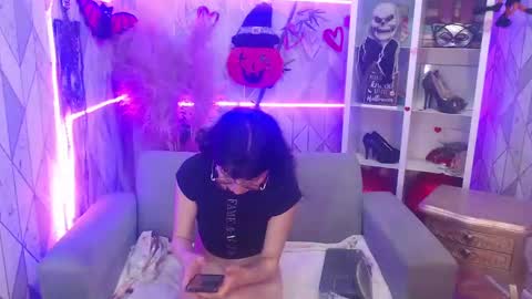 Charlotte online show from October 20, 6:19 pm