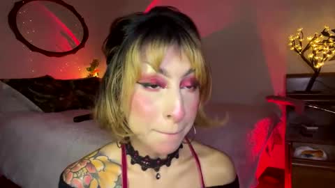 Cinna online show from November 21, 9:02 pm