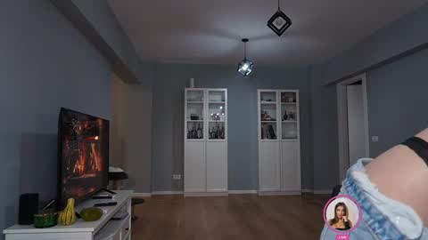 Anna online show from November 22, 4:39 pm