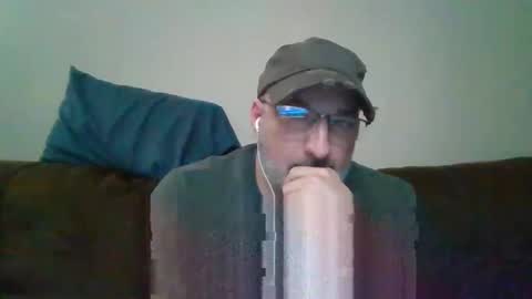 Snapshot of moondrake26 chatting on December 26, 7:13 am moondrake26 online show from December 26, 7:13 am