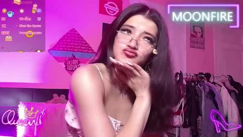 Snapshot of moonfiredance chatting on February 10, 10:30 am Nicky online show from February 10, 10:30 am