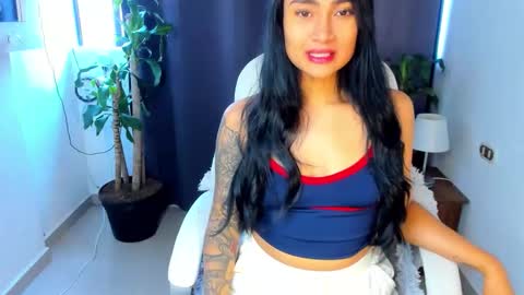 moonie_baddie31 online show from September 30, 9:20 pm