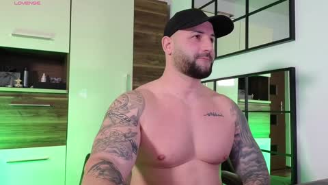 Twitterjoe dominik     online show from January 18, 5:48 pm