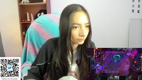 MOON  online show from December 22, 2:39 am