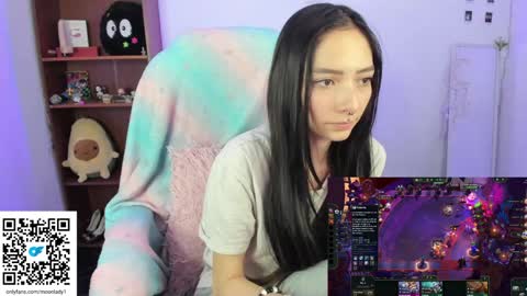 MOON  online show from January 18, 5:20 am