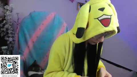 MOON  online show from September 15, 12:10 am