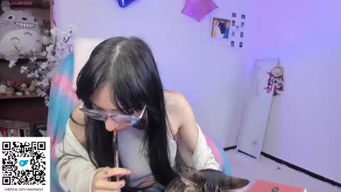 MOON  online show from September 21, 1:18 am