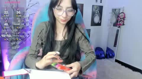 Snapshot of moonlady_ chatting on December 21, 2:08 am MOON online show from December 21, 2:08 am