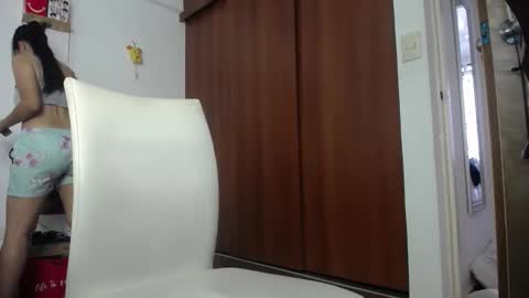 Snapshot of moonlunita chatting on February 5, 7:07 pm moonlunita online show from February 5, 7:07 pm