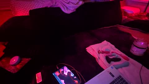 moonmysticdub online show from April 14, 8:20 am