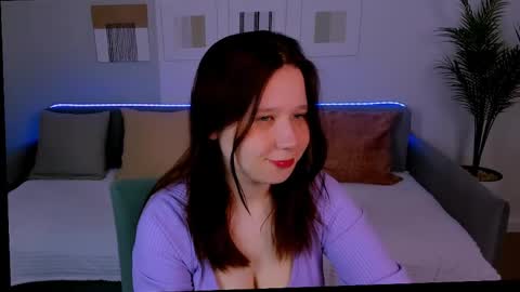Snapshot of mooonlightsky chatting on May 2, 11:26 am Charli online show from May 2, 11:26 am