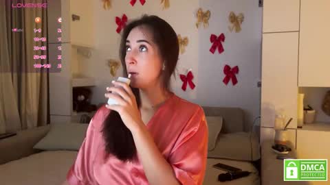 Snapshot of moorekatty chatting on October 18, 10:10 pm Please call my Kattypvt 60 tk in minut open Free Lovense control in pvt online show from October 18, 10:10 pm